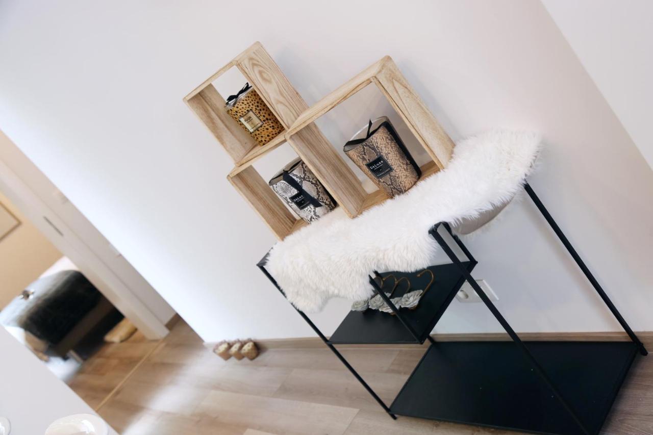 Suitedreams - Bubble Apartment *