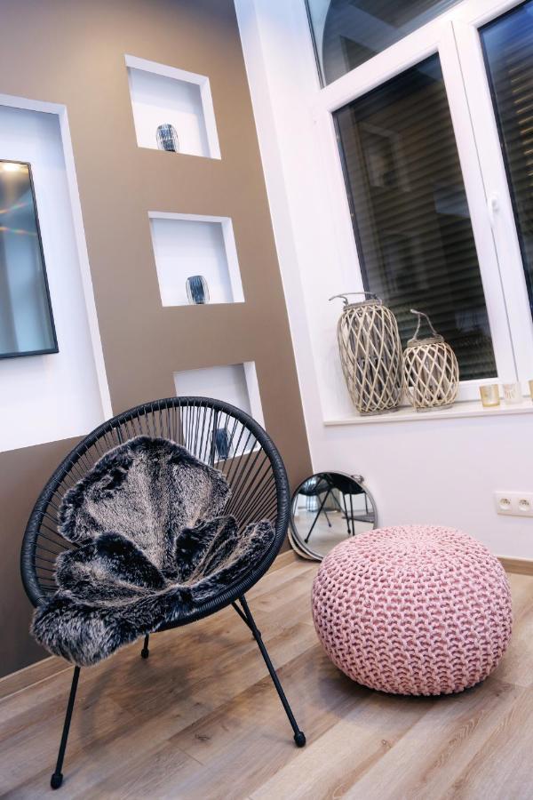 Suitedreams - Bubble Apartment *